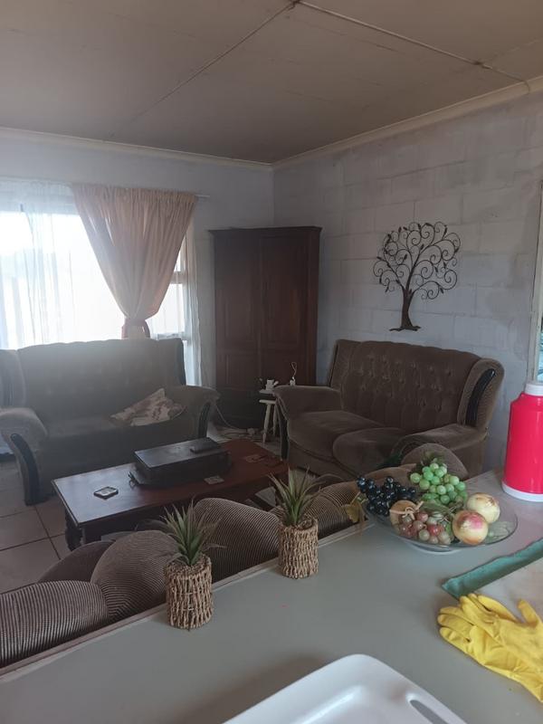 2 Bedroom Property for Sale in Albertinia Western Cape